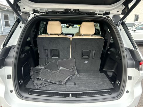 Used 2023 Jeep Grand Cherokee L Limited image 27