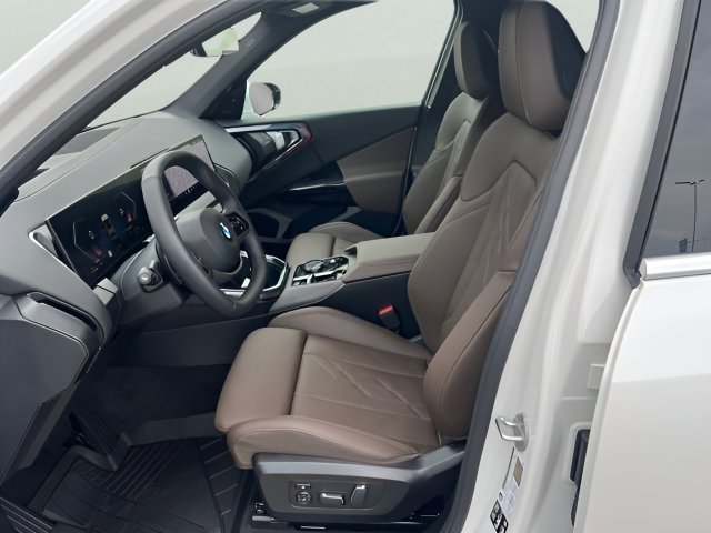 Certified 2026 BMW X3 xDrive30i w/ Premium Package AWD/4WD image 9