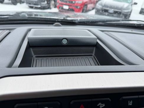 Used 2022 Ford F450 Platinum w/ FX4 Off-Road Package image 31