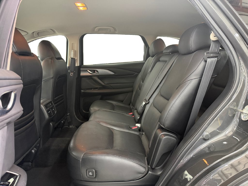 Used 2020 MAZDA CX-9 Touring FWD image 14