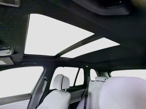New 2026 BMW X5 xDrive40i w/ M Sport Package image 15