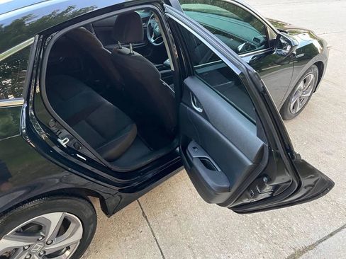 Used 2020 Honda Insight EX image 29