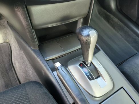 Used 2011 Honda Accord EX image 16