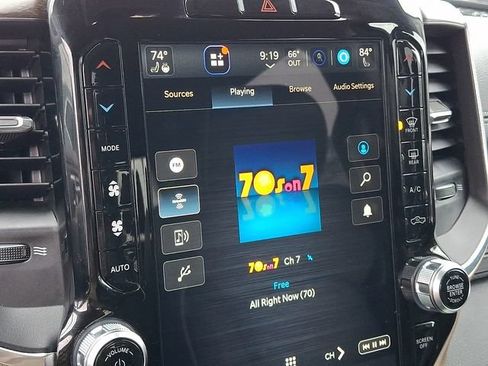 Used 2022 RAM 1500 Laramie AWD/4WD image 13