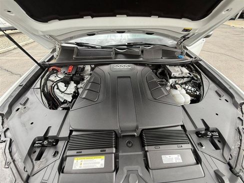 Used 2019 Audi Q7 3.0T Premium Plus w/ Premium Plus Package AWD/4WD image 20