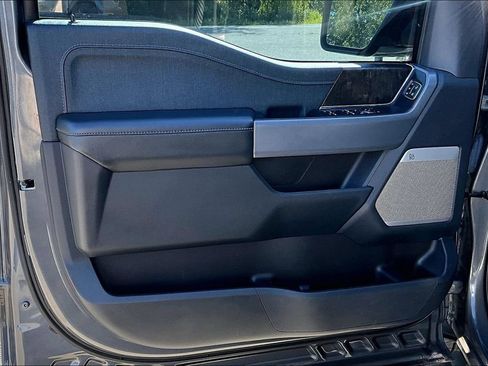 Used 2023 Ford F150 Lariat AWD/4WD image 23