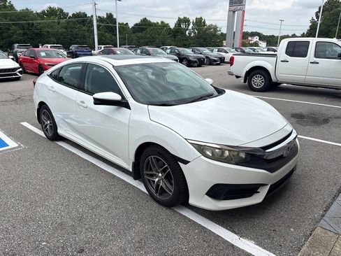 Used 2016 Honda Civic EX image 2