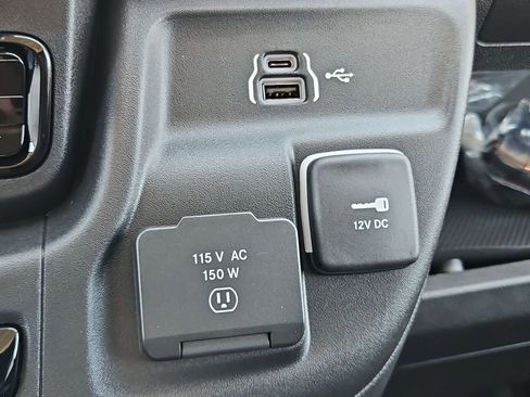 New 2025 RAM ProMaster 3500 w/ Quick Order Package 22H SLT+ image 26