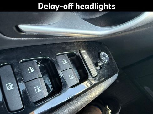 Used 2022 Hyundai Santa Cruz Limited image 13