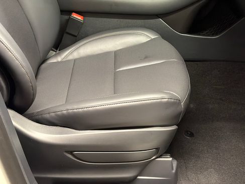 New 2027 Lincoln Aviator AWD image 13