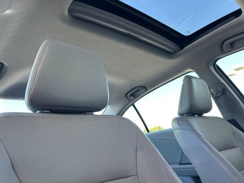 Used 2017 Honda Accord EX-L image 18
