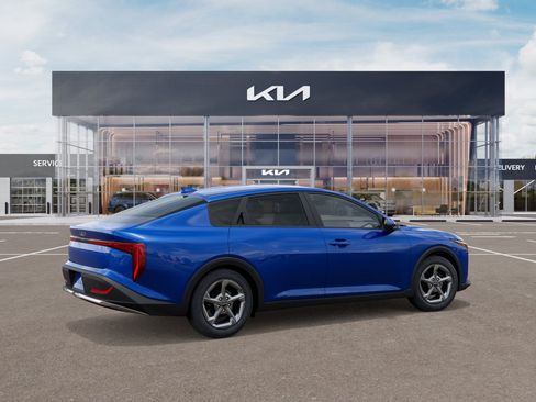 New 2026 Kia K4 FWD image 7