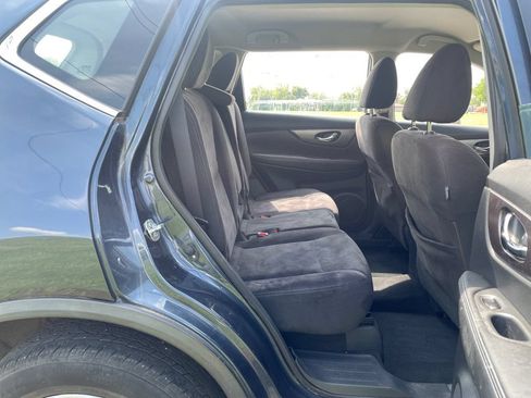 Used 2015 Nissan Rogue S AWD/4WD image 16