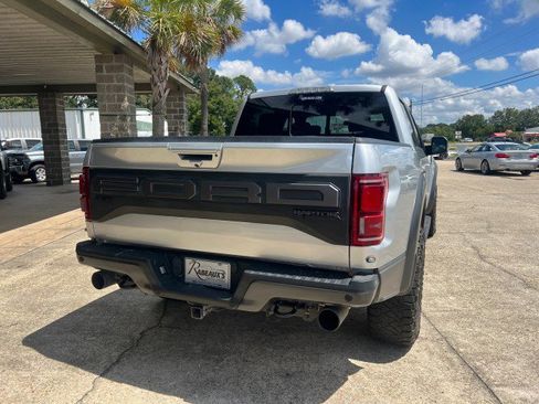 Used 2019 Ford F150 Raptor w/ Equipment Group 802A Luxury image 6