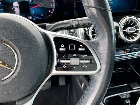 Used 2020 Mercedes-Benz GLB 250 image 21