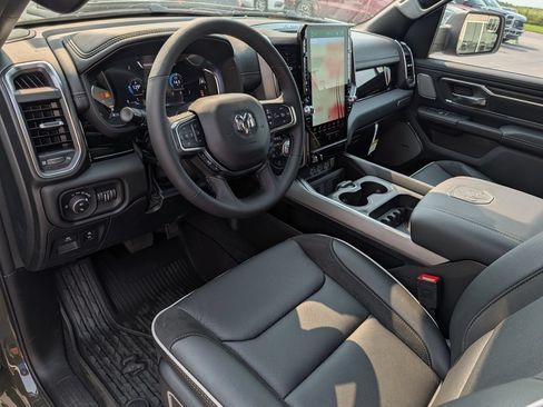 New 2026 RAM 1500 Laramie AWD/4WD image 5
