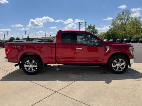 Used 2021 Ford F150 XLT w/ Equipment Group 302A High AWD/4WD image 4
