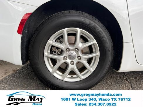 Used 2021 Chrysler Voyager Lxi FWD image 8