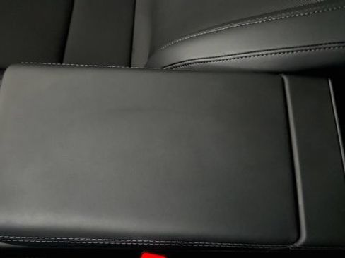 Used 2026 Tesla Model Y Long Range RWD image 91