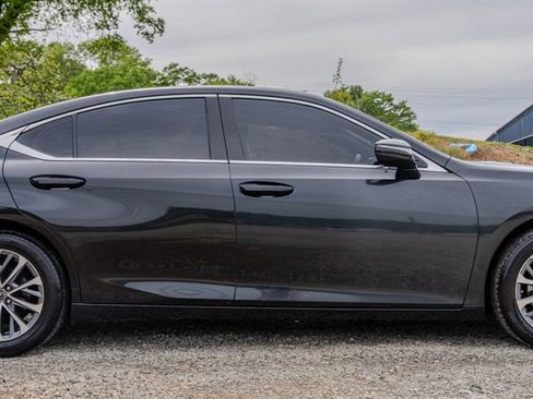 Used 2022 Lexus ES 350 w/ Accessory Package 2 image 6