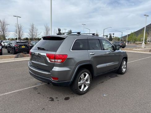 Used 2012 Jeep Grand Cherokee Overland Summit image 3