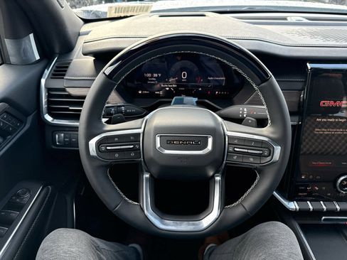 New 2026 GMC Acadia Denali w/ Super Cruise Package image 20