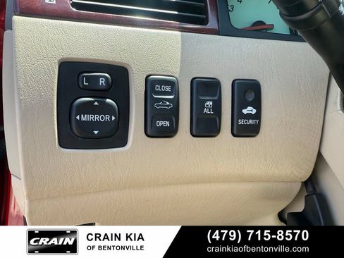 Used 2005 Toyota Solara SLE FWD image 12