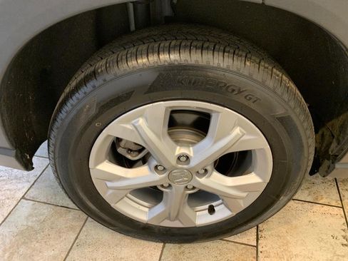 Used 2023 Honda HR-V LX image 11