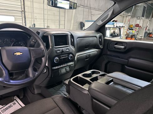 Used 2024 Chevrolet Silverado 1500 Custom AWD/4WD image 4