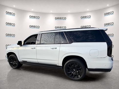 Used 2021 Cadillac Escalade ESV Sport w/ Driver Assist Tech Package AWD/4WD image 5