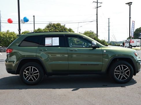 Certified 2021 Jeep Grand Cherokee Trailhawk w/ Trailhawk Luxury Group AWD/4WD image 4