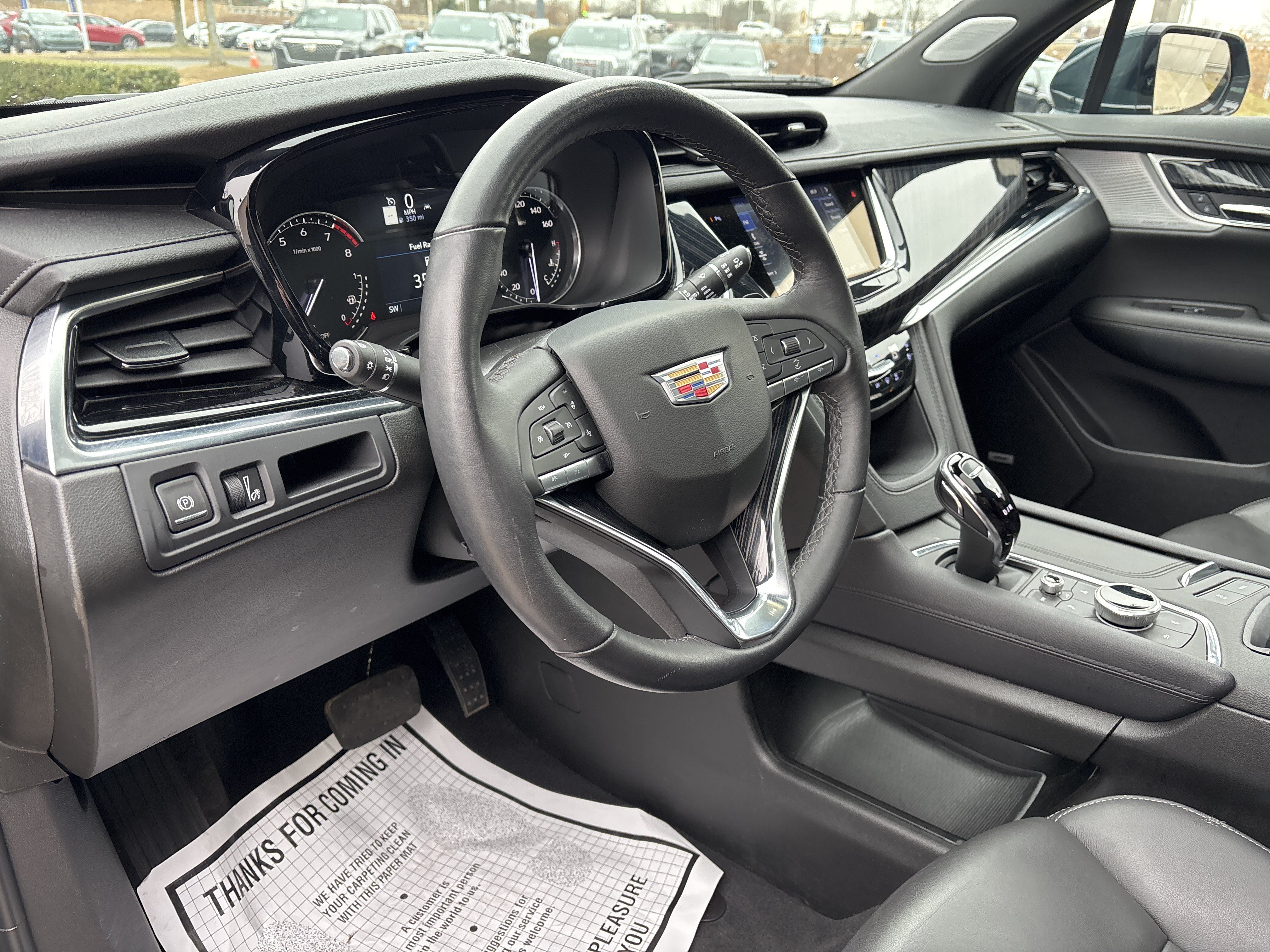 Used 2025 Cadillac XT6 Premium Luxury AWD/4WD image 24