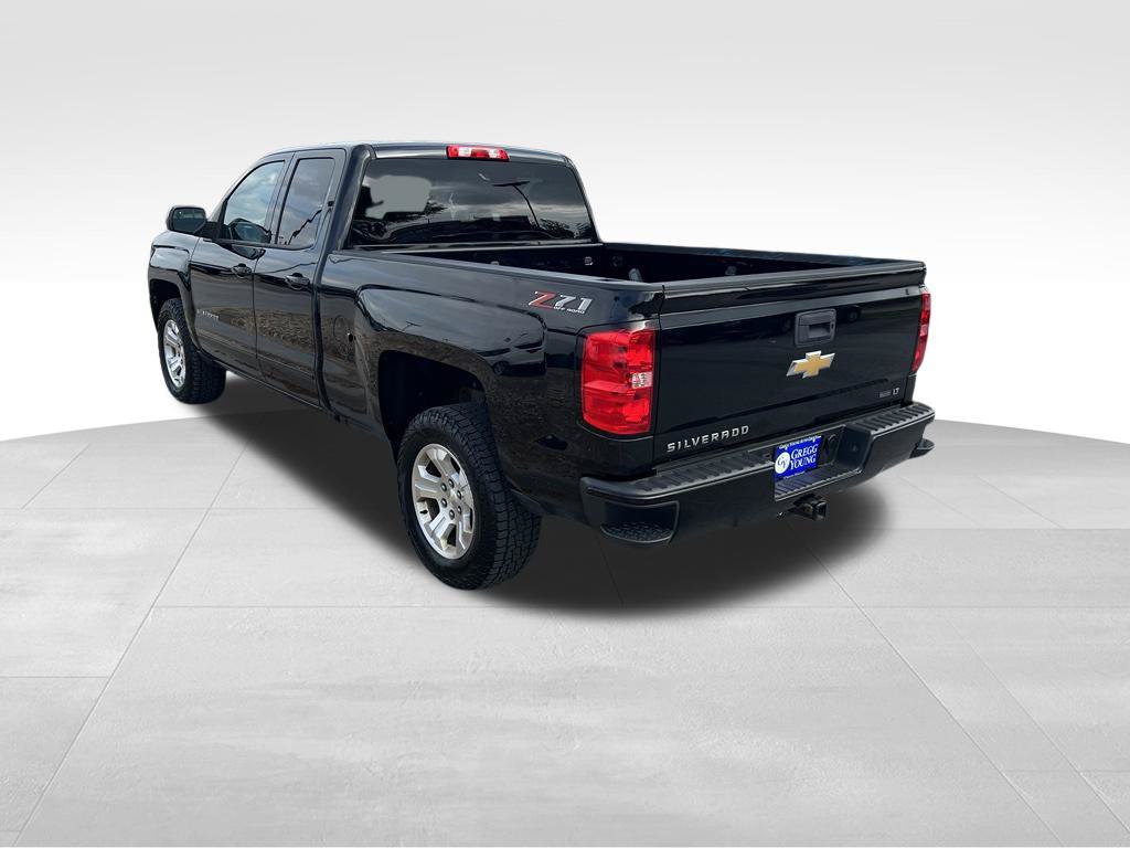 Used 2018 Chevrolet Silverado 1500 LT AWD/4WD image 4