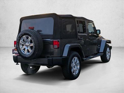 Used 2017 Jeep Wrangler Unlimited Sahara w/ Connectivity Group image 5