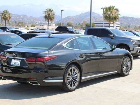 Certified 2022 Lexus LS 500 w/ Accessory Package (Z2) RWD image 21