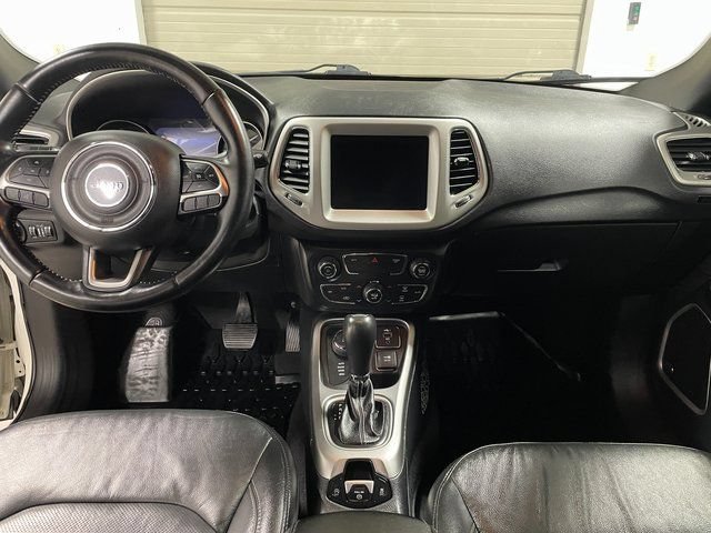 Used 2021 Jeep Compass Latitude w/ Sun and Sound Group AWD/4WD image 13