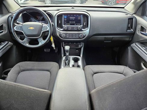 Used 2022 Chevrolet Colorado LT w/ LT Convenience Package image 16