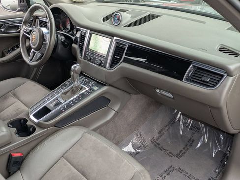 Used 2015 Porsche Macan S AWD/4WD image 20