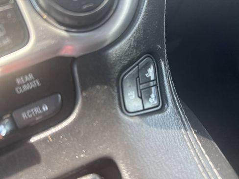 Used 2016 GMC Yukon SLT AWD/4WD image 61