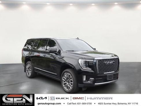 Used 2023 GMC Yukon Denali Ultimate AWD/4WD image 1