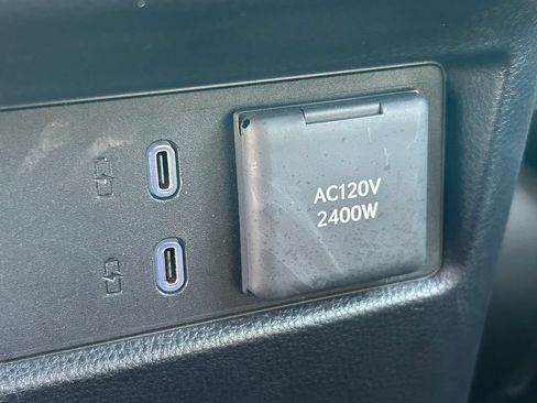 Certified 2025 Toyota 4Runner TRD Off-Road AWD/4WD image 18