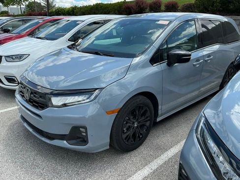 Used 2025 Honda Odyssey Sport-L image 6
