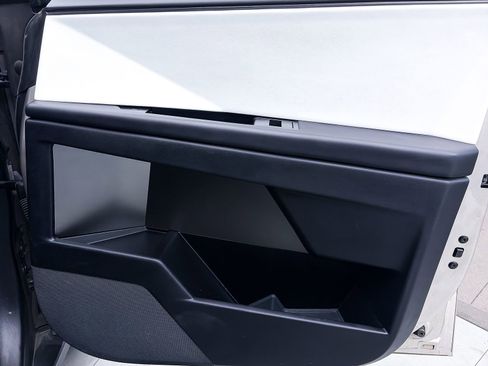 Used 2024 Tesla Cybertruck Cyberbeast image 29