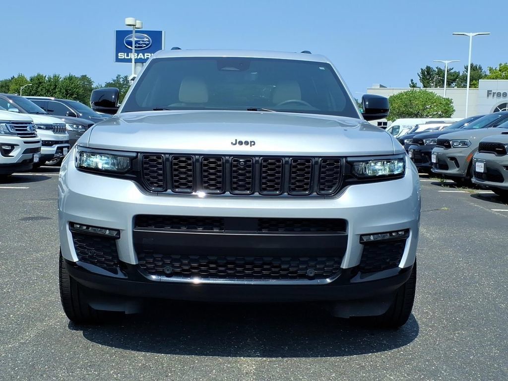 Certified 2025 Jeep Grand Cherokee L Limited w/ Luxury Tech Group II AWD/4WD image 2