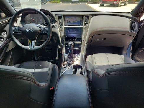 Used 2022 INFINITI Q60 Red Sport 400 w/ Carbon Fiber Package RWD image 12