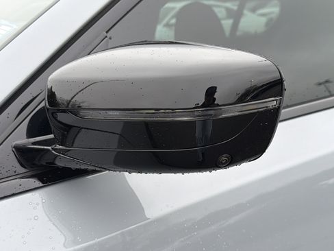 New 2026 BMW 330i Sedan w/ M Sport Package image 31