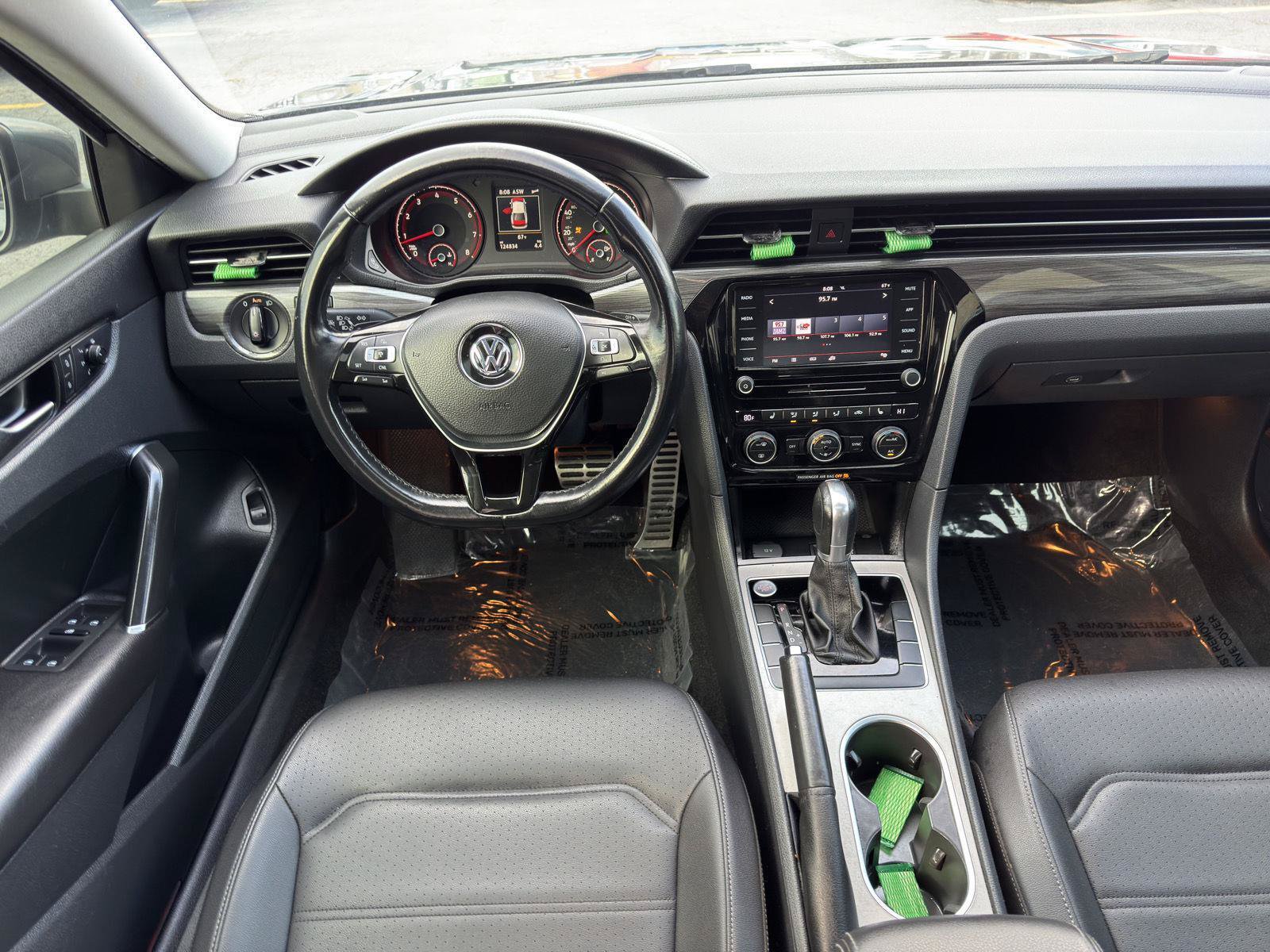 Used 2020 Volkswagen Passat 2.0T R-Line FWD image 34