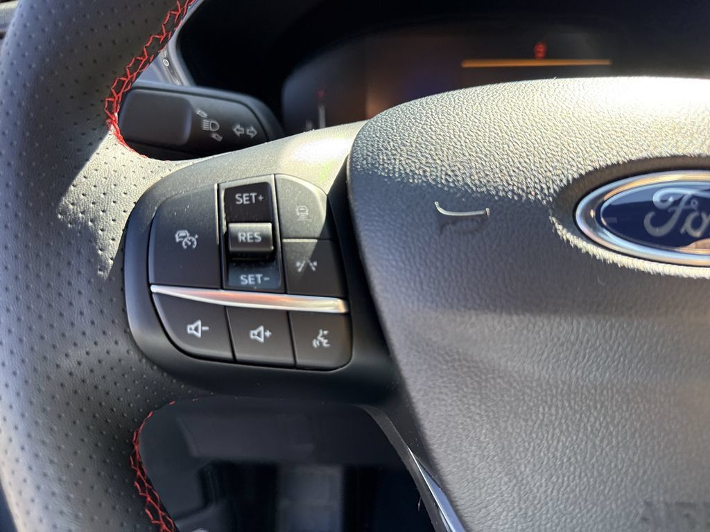 Used 2023 Ford Escape ST-Line w/ Tech Pack #1 AWD/4WD image 23