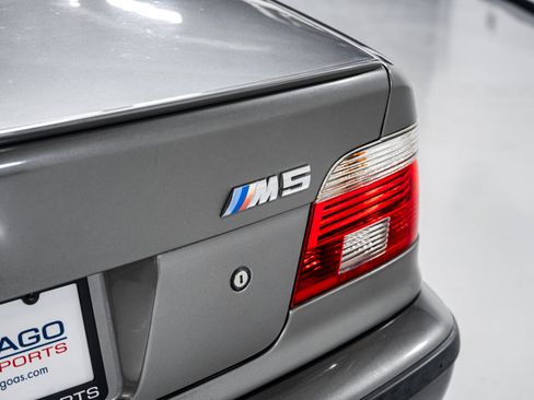 Used 2003 BMW M5 image 13