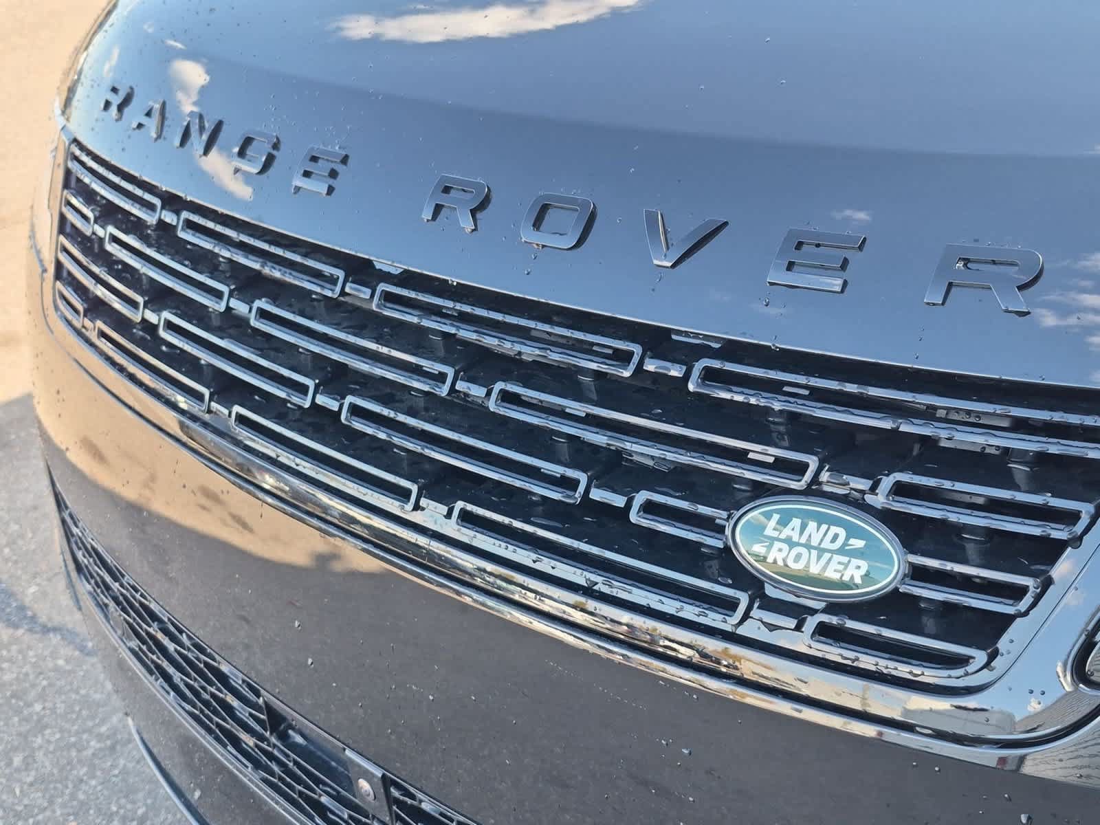 New 2027 Land Rover Range Rover Sport SE AWD/4WD image 12